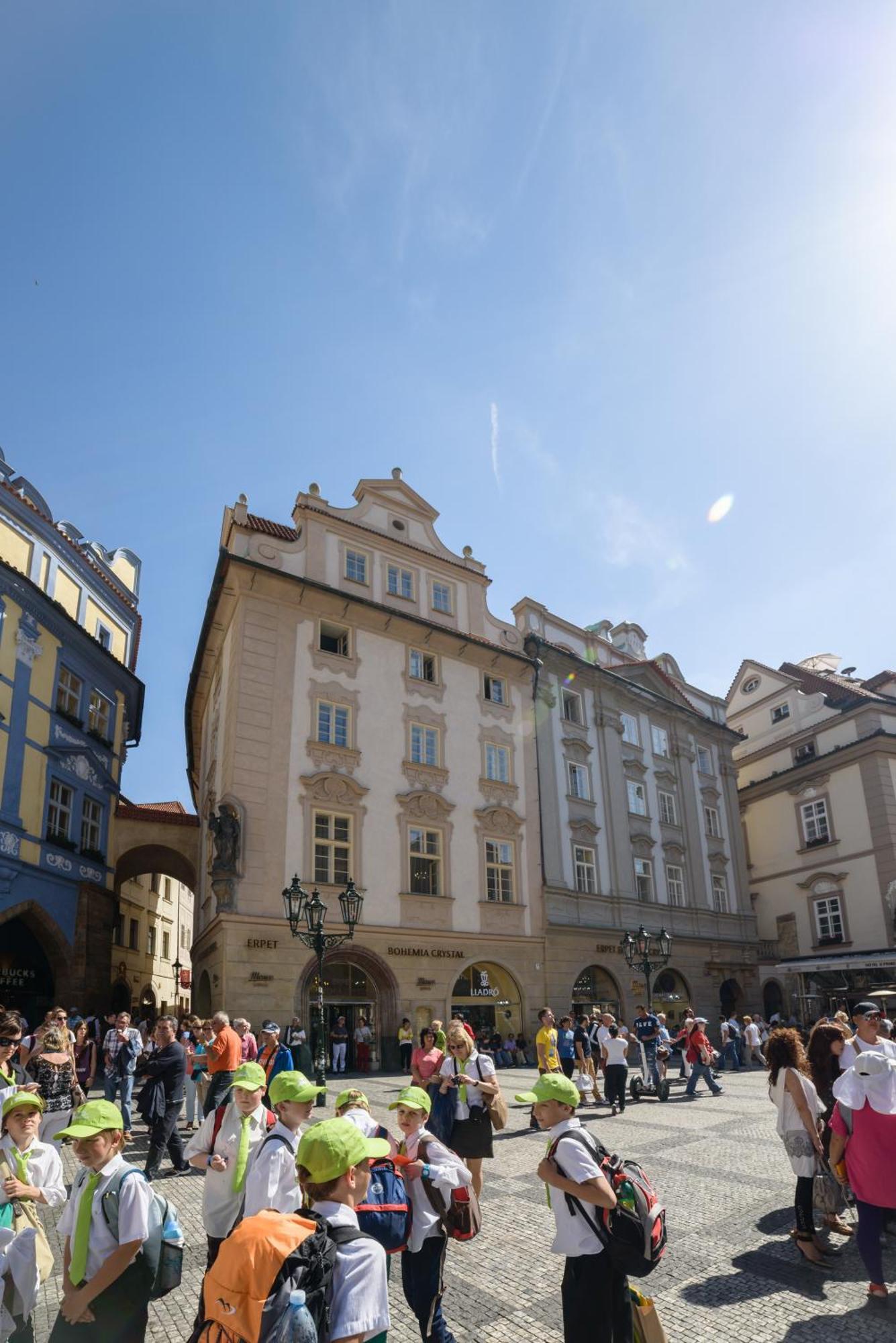 Old Town Square 27 Praha